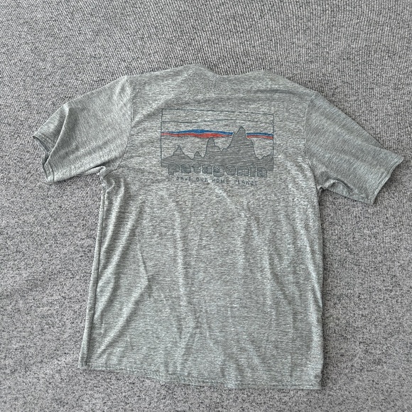 Men’s Patagonia Capilene Cool Tech Tee - Picture 2 of 4